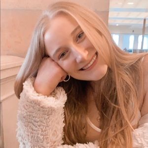 Meet your Posher, Kelly